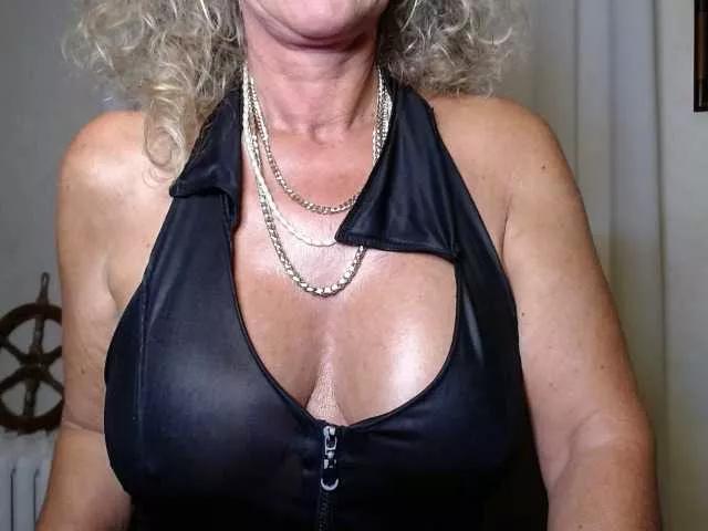 Offline -PimentRouge- on BongaCams