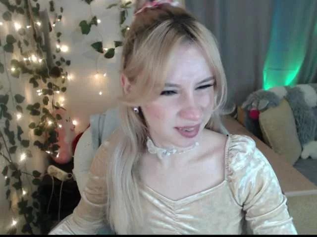 911Mia on BongaCams 