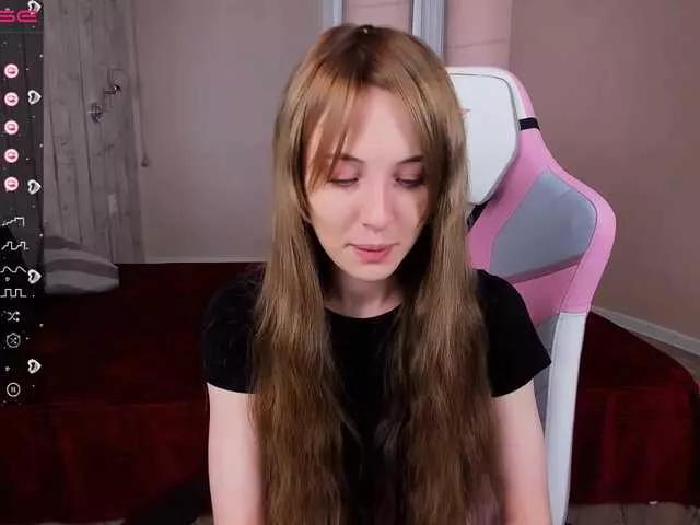 AdelinaCowell on BongaCams 