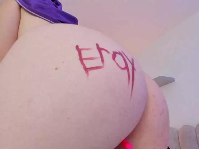 adiila on BongaCams 