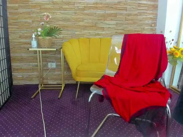 Freechat AishaRouhi on BongaCams