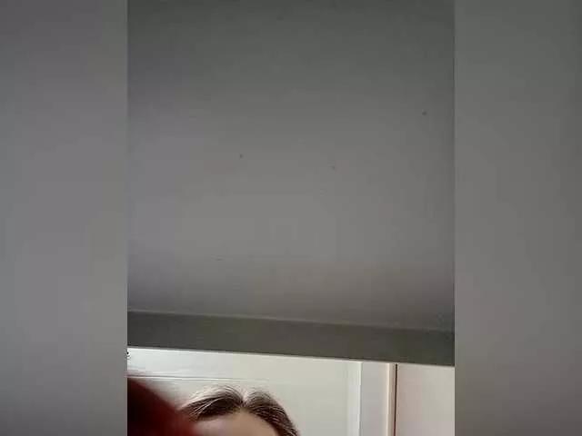 AlexSandi on BongaCams 