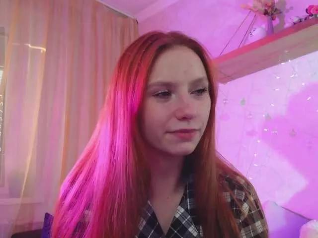 AliceTris on BongaCams 