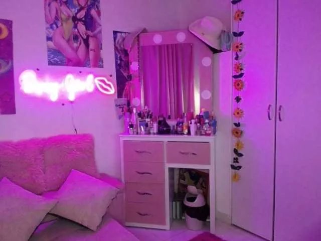 Offline AliceVargas on BongaCams