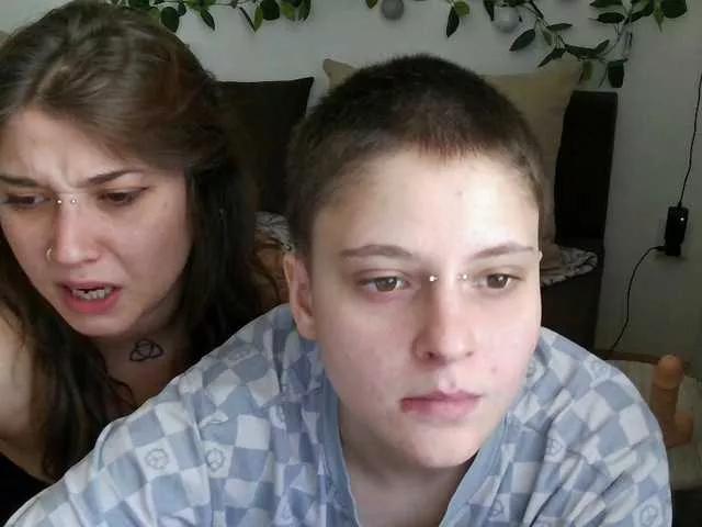 Aliens4twenty on BongaCams 