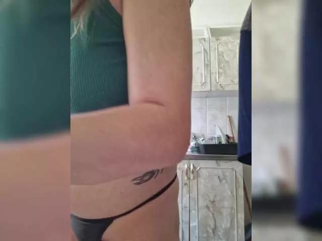 Aliens4twenty on BongaCams 