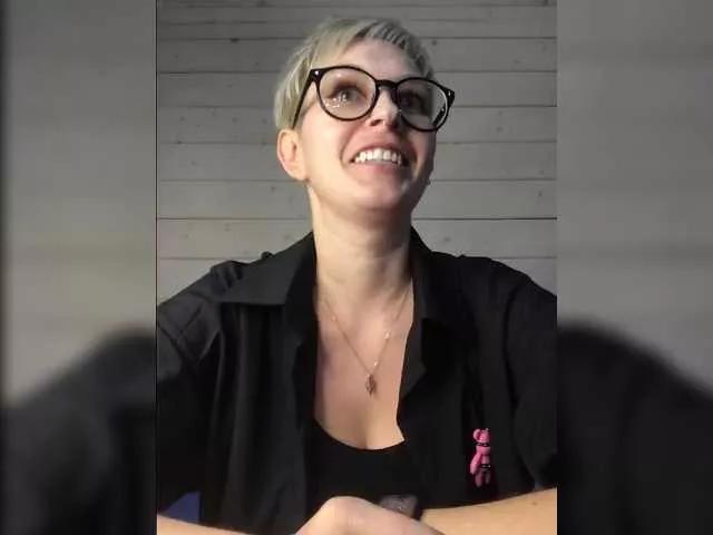 AlikBlack on BongaCams 