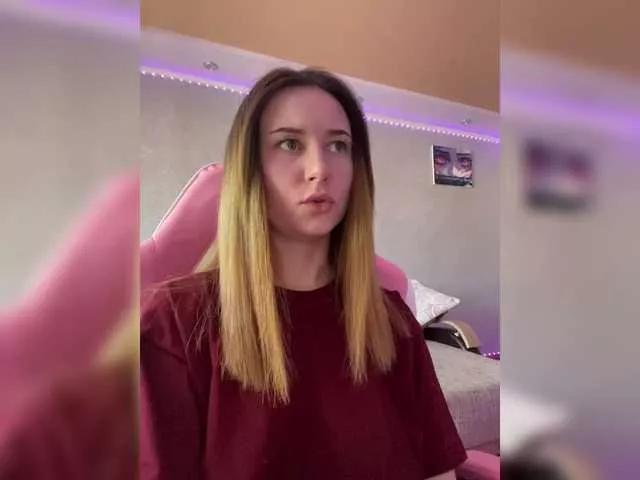 Alisa21-1 on BongaCams 