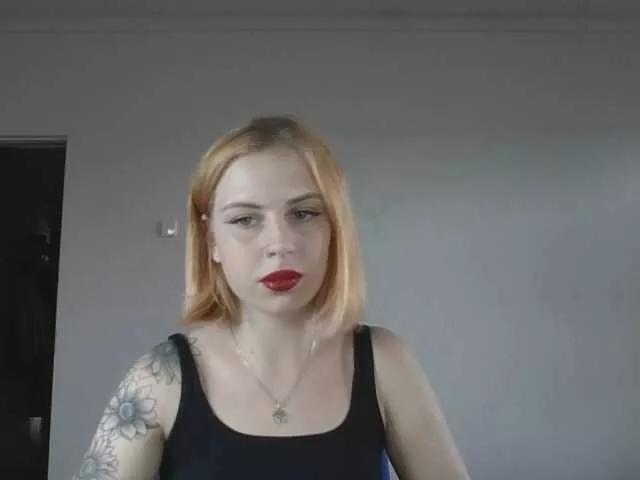 Freechat AlisMoona on BongaCams