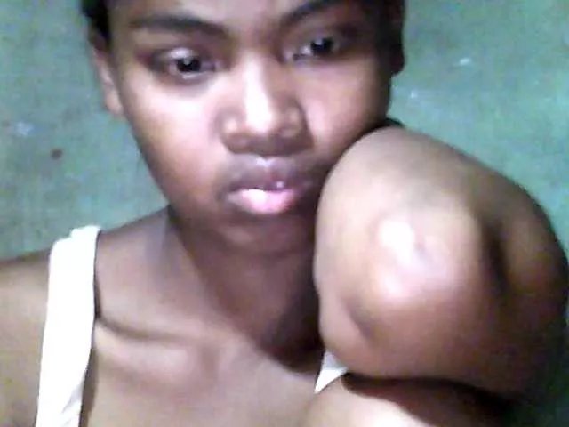 Allycha1 on BongaCams 