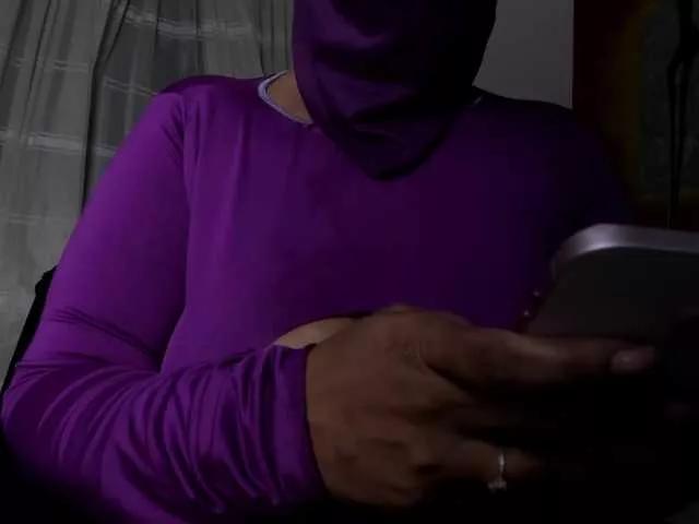 amina-hafssa on BongaCams 