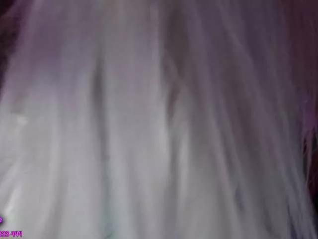 aminahaze on BongaCams