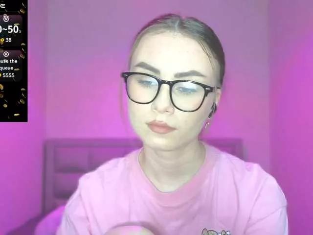 AminaLuxuryyy on BongaCams 