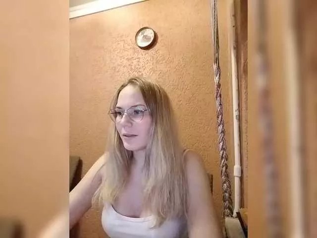 Offline Angelicac on BongaCams