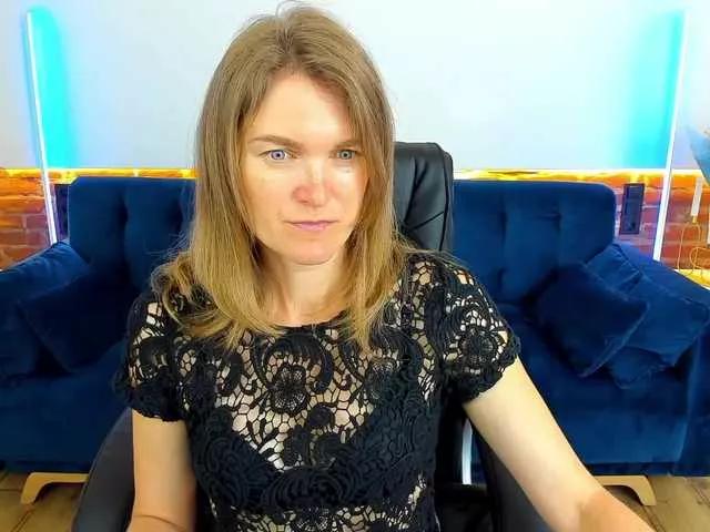 Offline Annabel-xxx on BongaCams