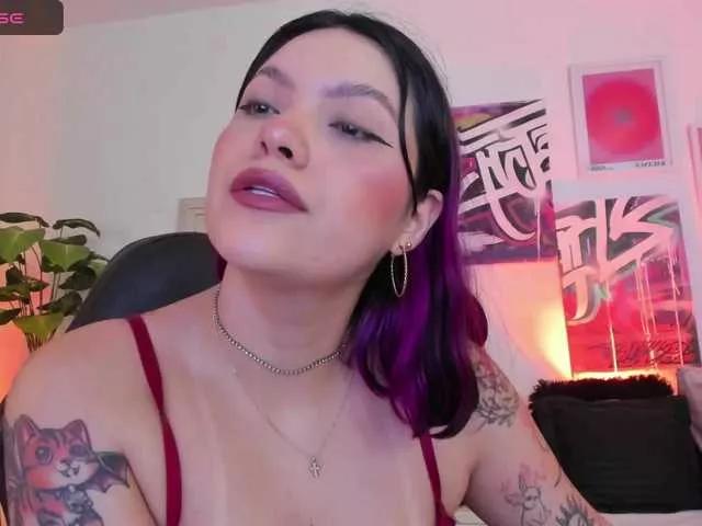 Anniehuntterss on BongaCams 
