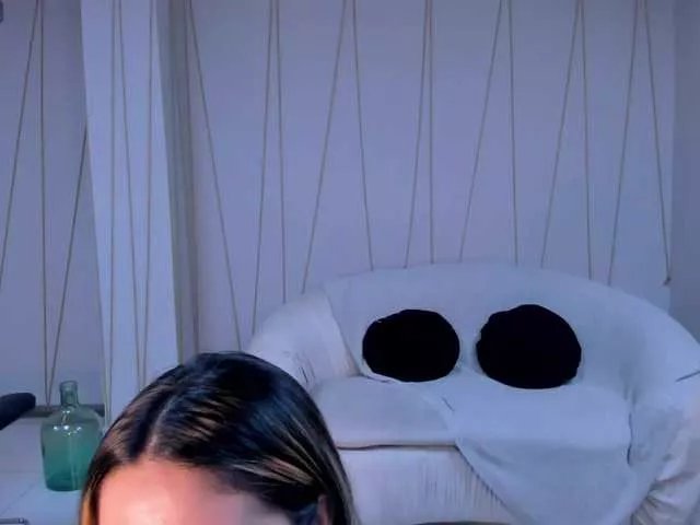 Freechat AnnieMonroe1 on BongaCams