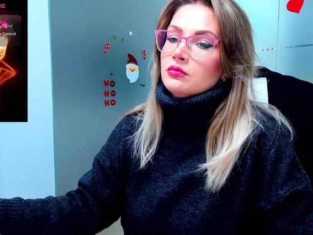 anyarosses on BongaCams 