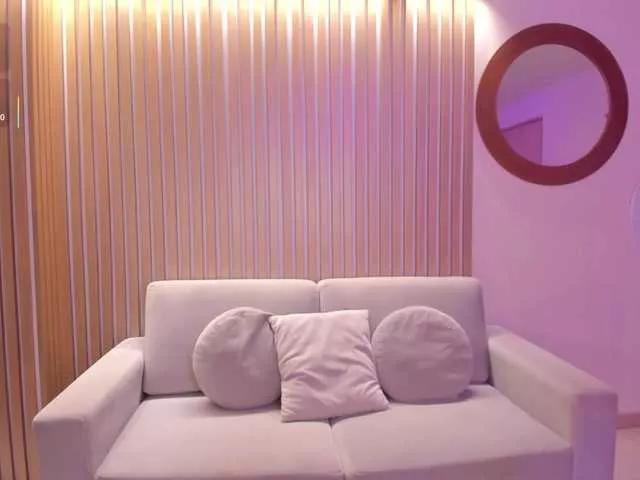 ArianaDumont on BongaCams 