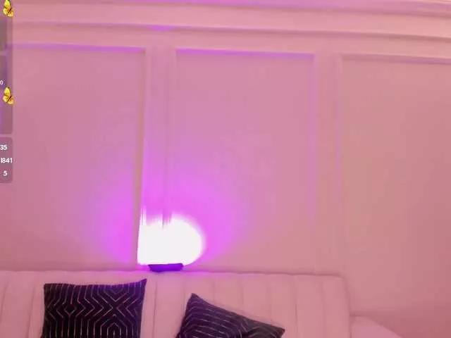 ArianaDumont on BongaCams 