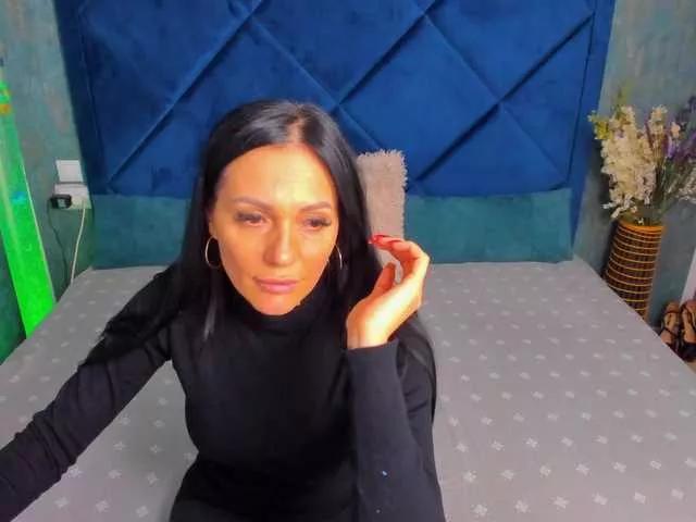 Ariannam00n on BongaCams 