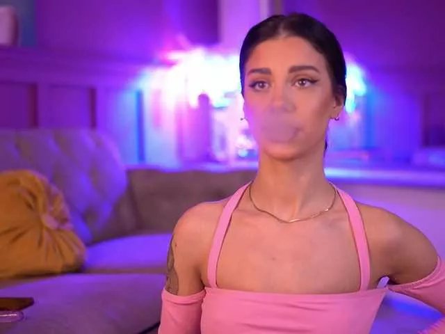 Offline ArinaRhodes on BongaCams