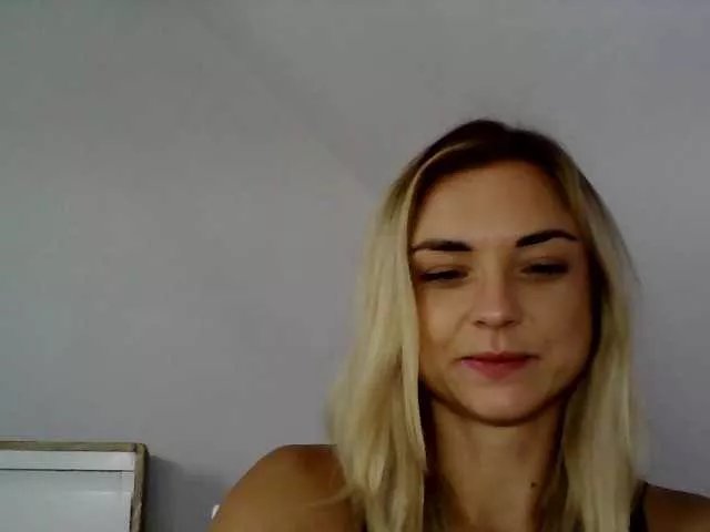 Offline AshleyPerfect on BongaCams
