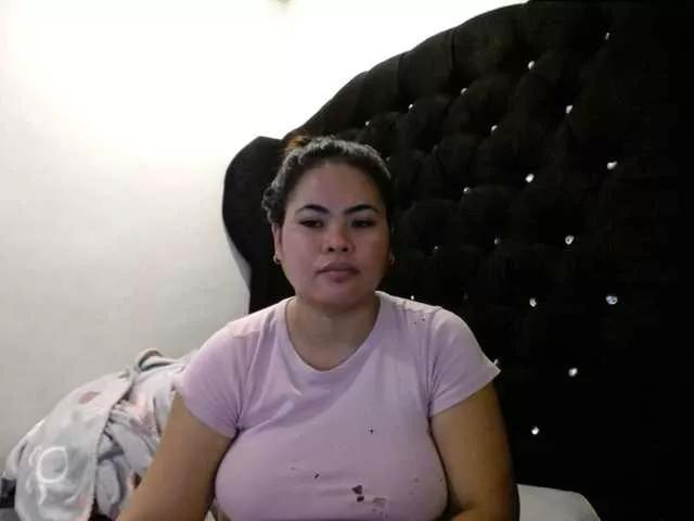 Asianbigbuttyboobs on BongaCams 