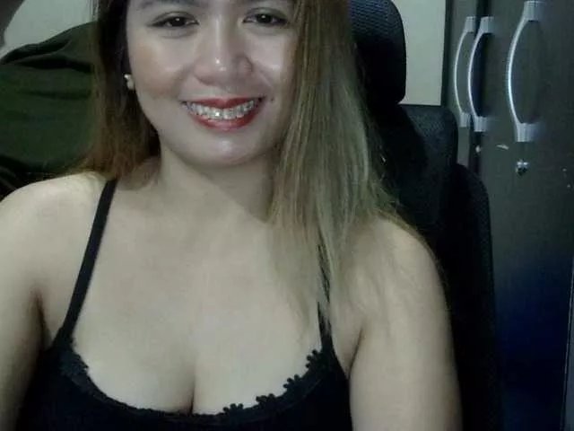 Offline aubrey11 on BongaCams