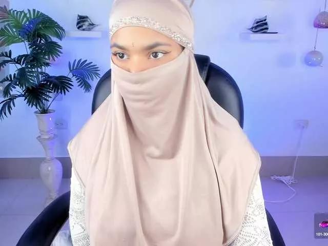 Freechat Aura-cuutee on BongaCams