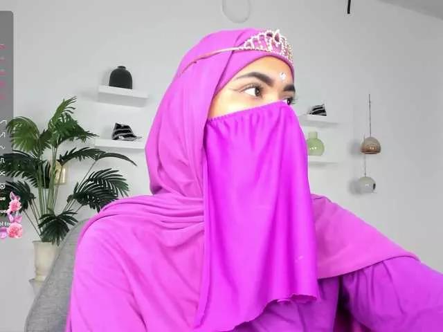 Freechat Aura-cuutee on BongaCams