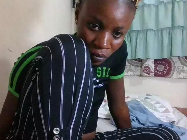 Babyrozzilah on BongaCams 