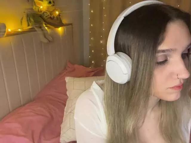 BabyTamagochi on BongaCams 