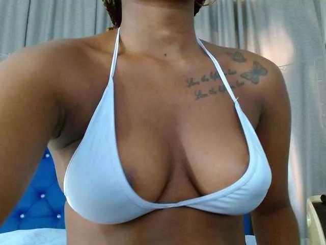 Beautyyebonyy on BongaCams 