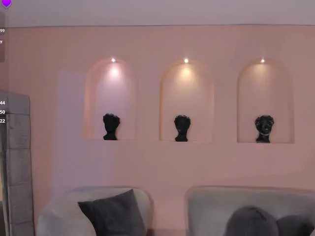 BellaConnor —  Make me feel like the queen of your dick Goal: Striptease + Cum show @remain  IG:@bellaconnor20 