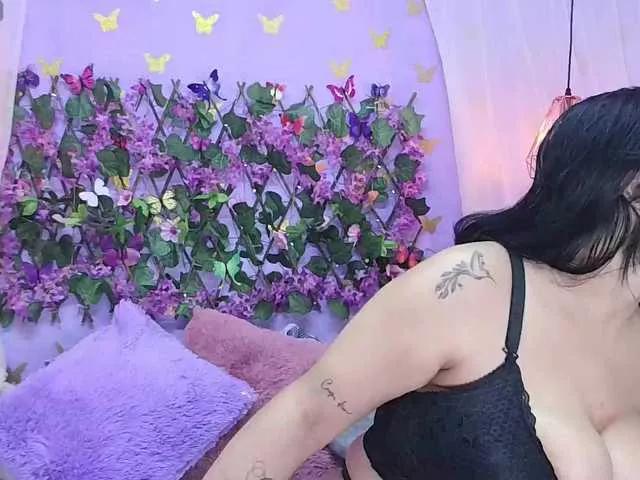 bigboobsrose1 on BongaCams 