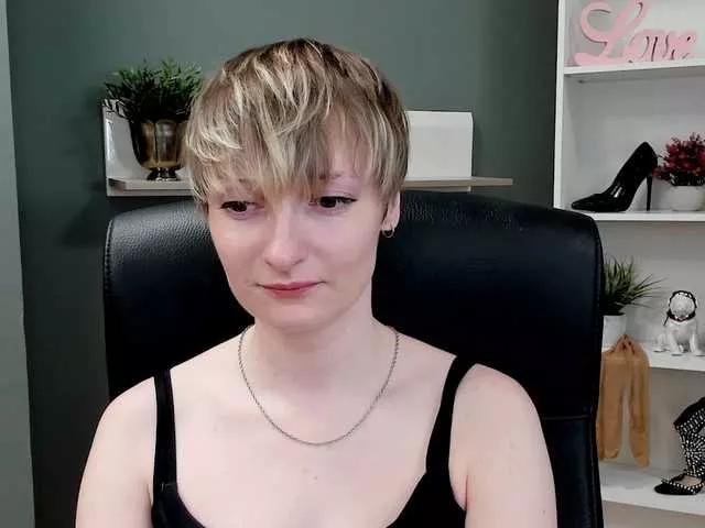 BlairPlay on BongaCams