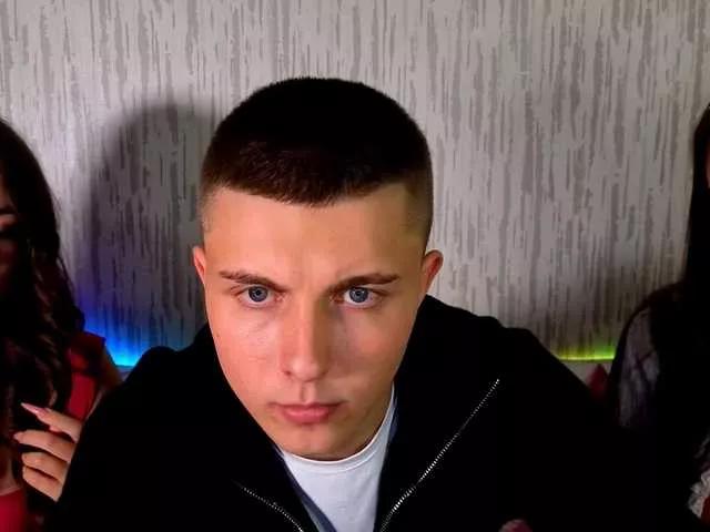 BlissfulCrew on BongaCams