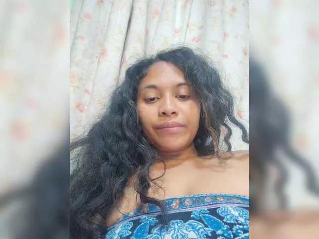Brendah23 on BongaCams