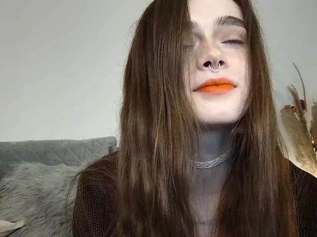 BrokenDoll666 on BongaCams 