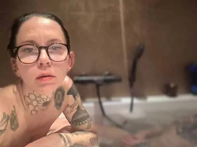 BrutalControl on BongaCams 