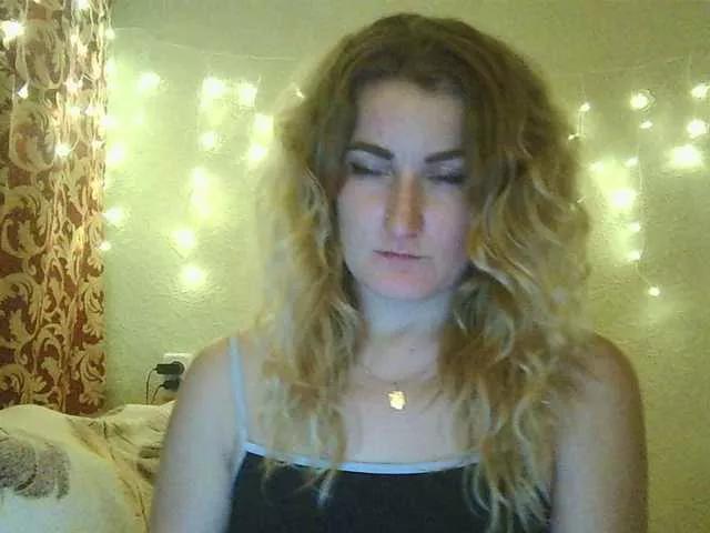 ButtercupxSaw on BongaCams 