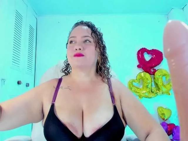 CamilaFox on BongaCams 