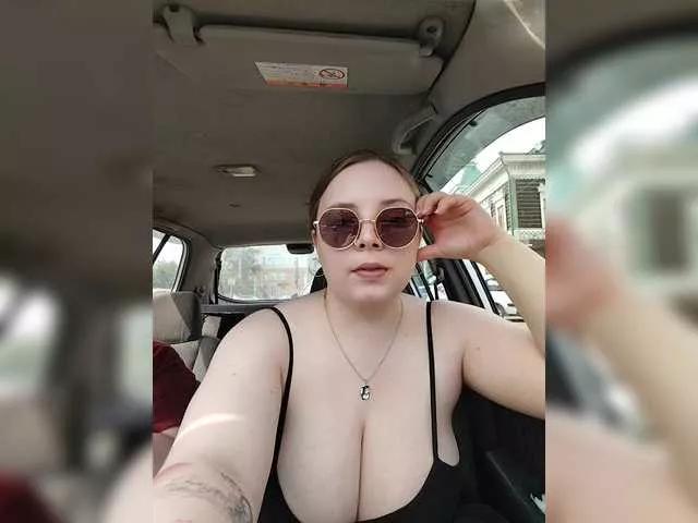 Caramel-pussy on BongaCams