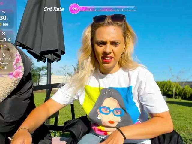 CarlaStaceeFun on BongaCams 