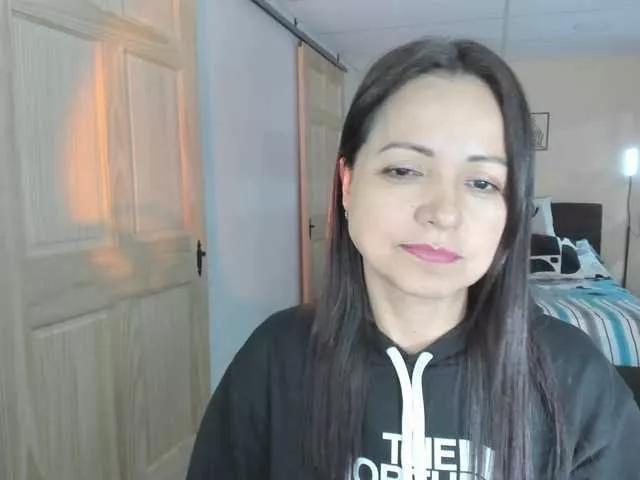 Offline Carlin1511 on BongaCams