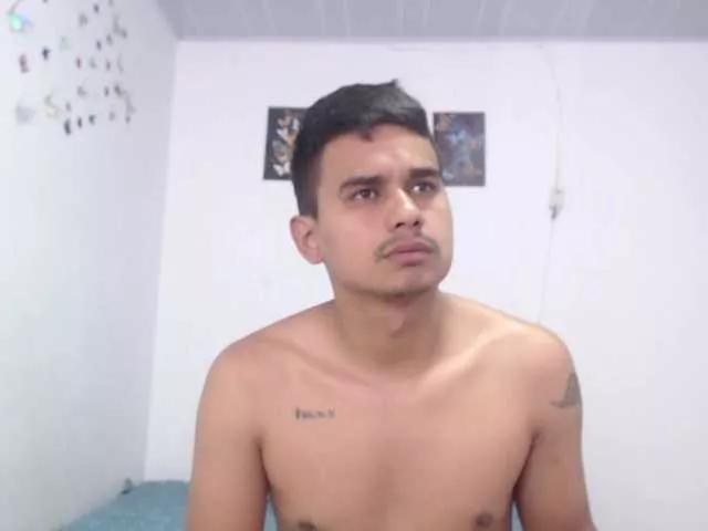 charly-x-emily on BongaCams