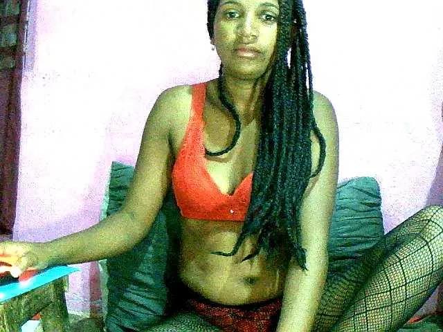 Chellah01 on BongaCams 