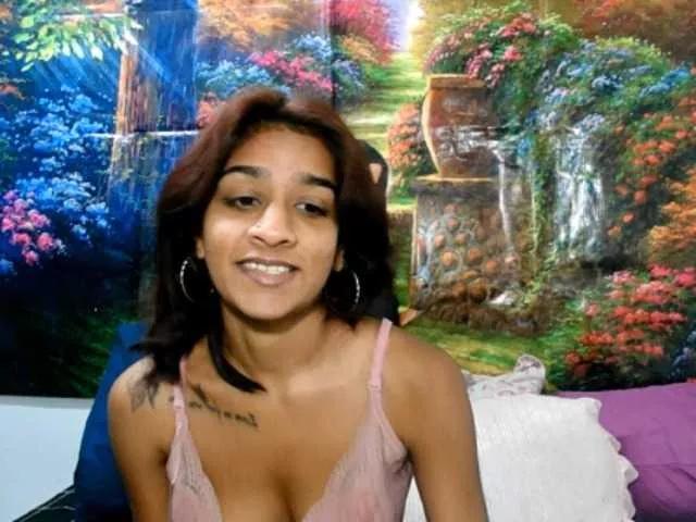 cherryindian4u on BongaCams 