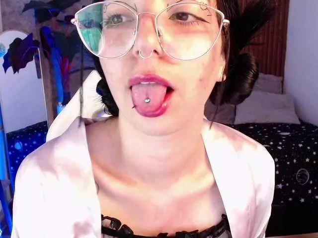 Chiaraa-Fiore on BongaCams 